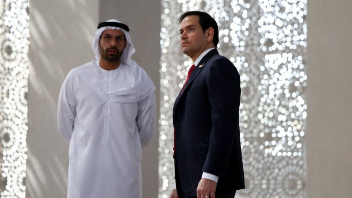 Marco Rubio (derecha), visita la Casa de la Familia Abrahámica en Abu Dabi