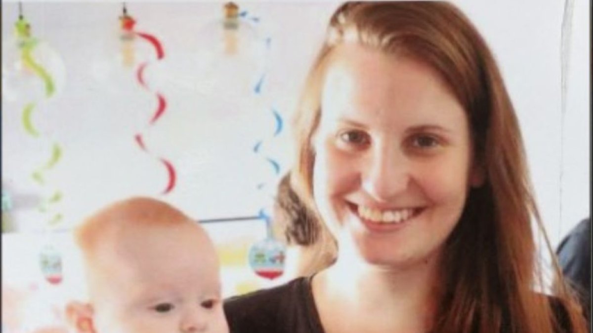 Retrato de la rehén israelí Shiri Bibas