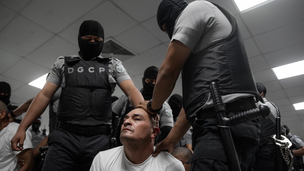 Migrantes deportados a El Salvador