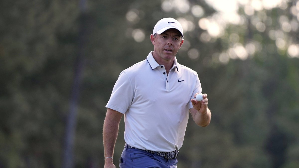 Rory McIlroy, de Irlanda del Norte, durante el torneo en Augusta, Georgia