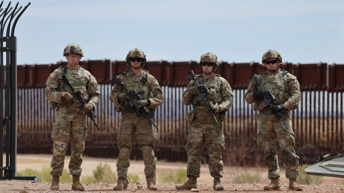 Soldados en la frontera