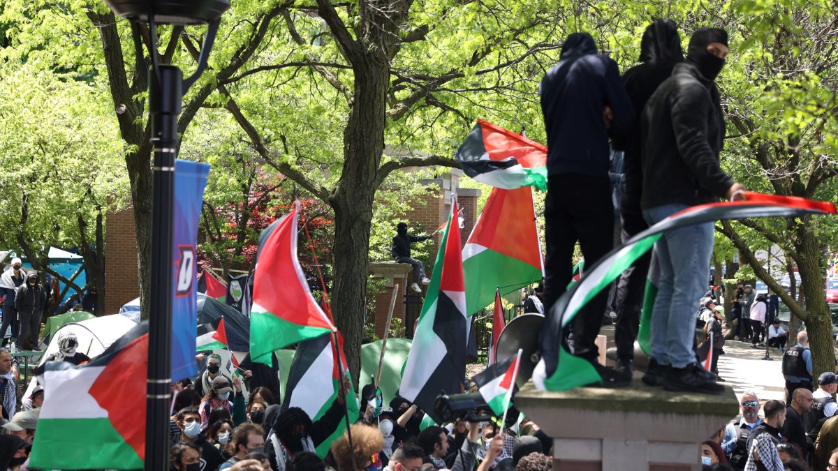 Pro-Hamas demonstration at DePaul University