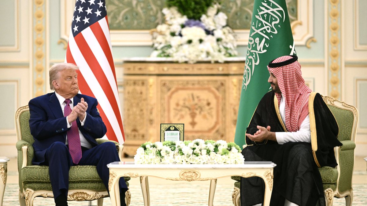 El presidente Donald Trump reunido con el l príncipe heredero saudí Mohammed bin Salman