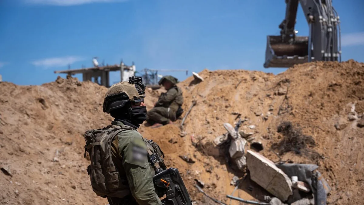 Soldados israelíes durante la operación 