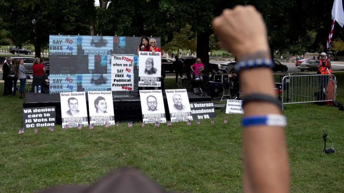 Manifestación en apoyo a las personas encarceladas tras los sucesos del 6 de enero de 2021