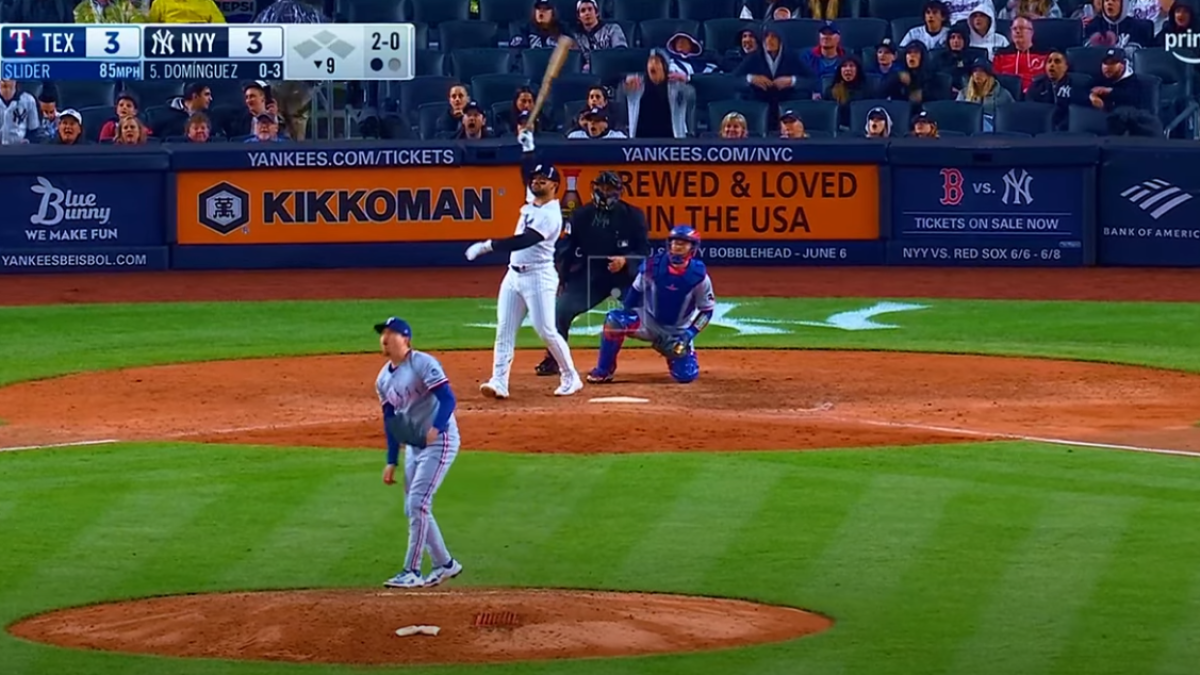 Jasson Domínguez conecta un jonrón