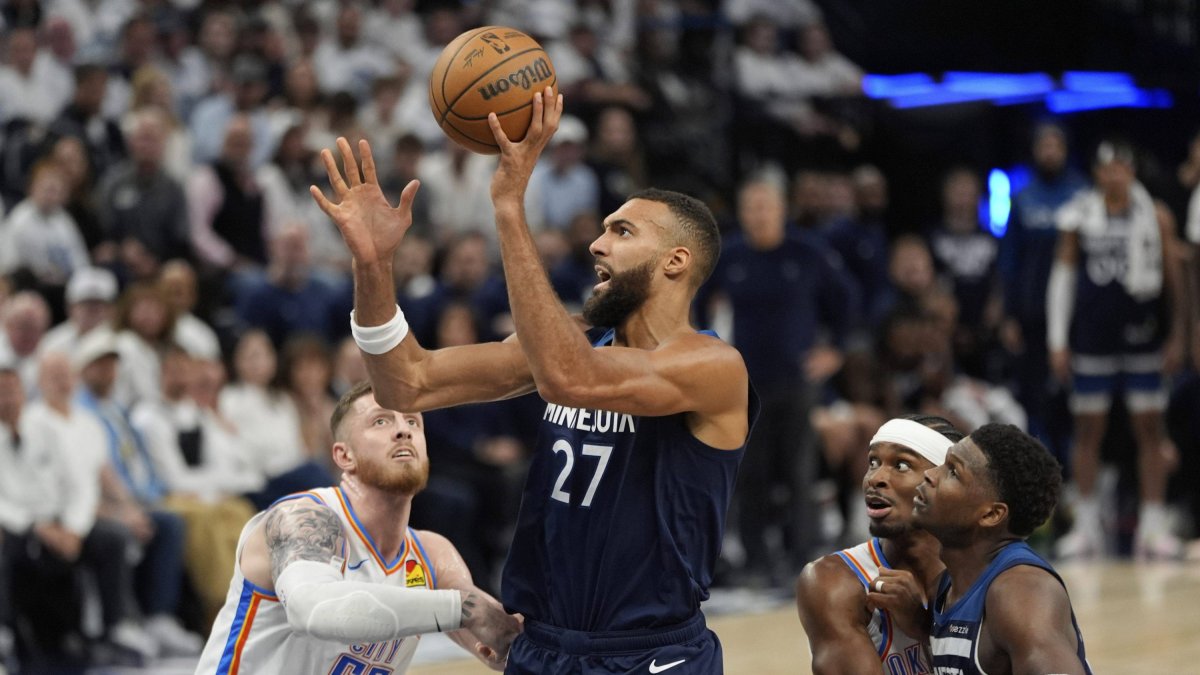 Rudy Gobert scores against the Thunder in the Western Conference Finals