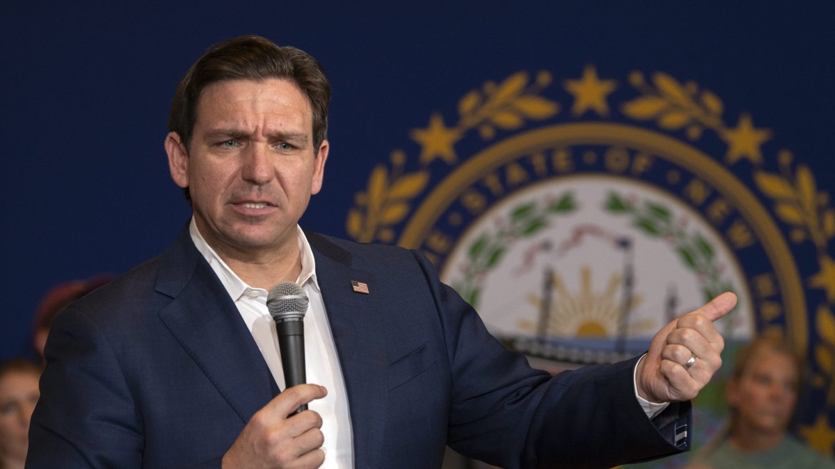DeSantis during an event in New Hampshire/ Brian Cahn.