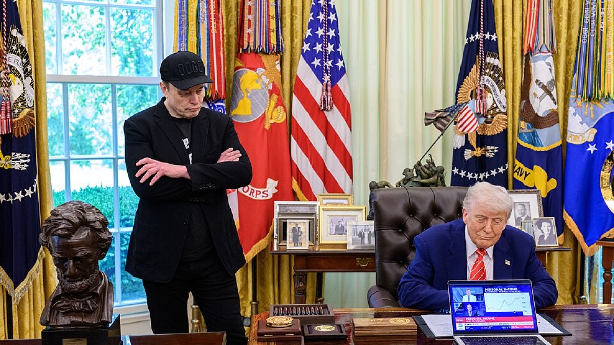 Musk y Trump en el Salón Oval/ Molly Riley