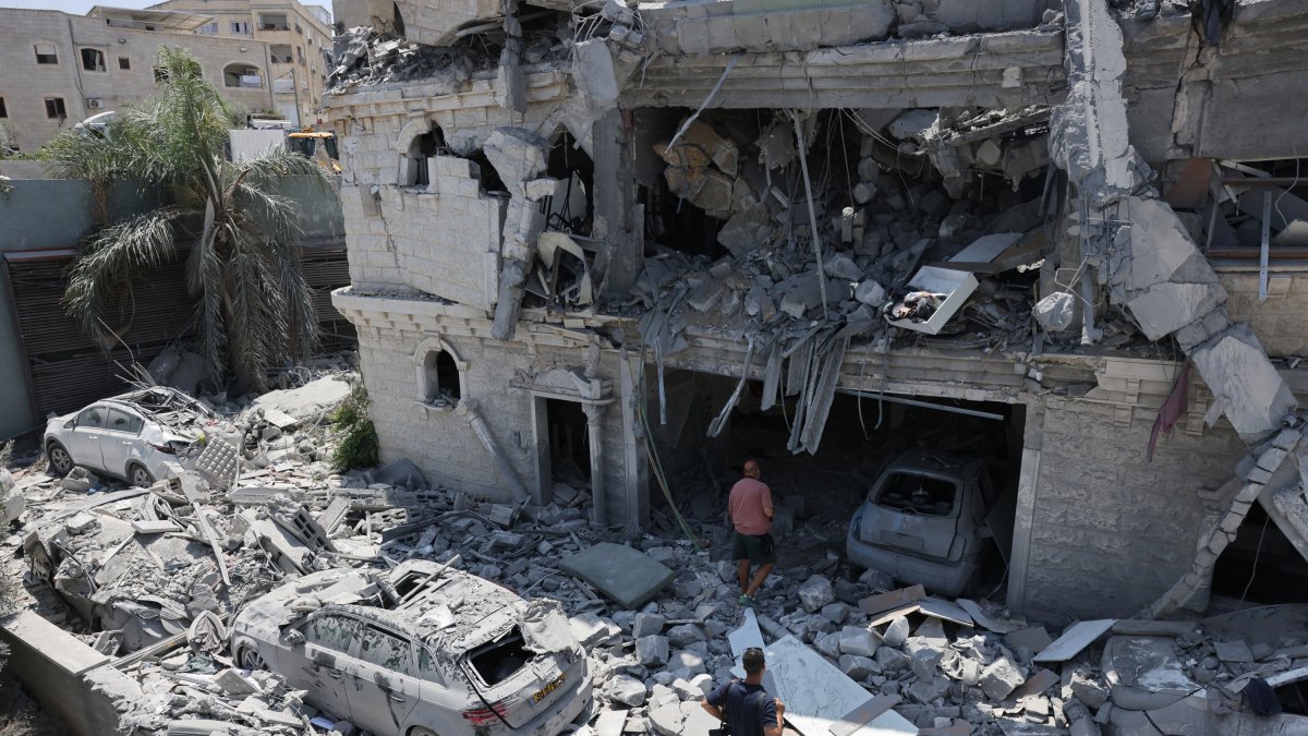 Un edificio dañado en la ciudad de Tamra, en el norte de Israel
