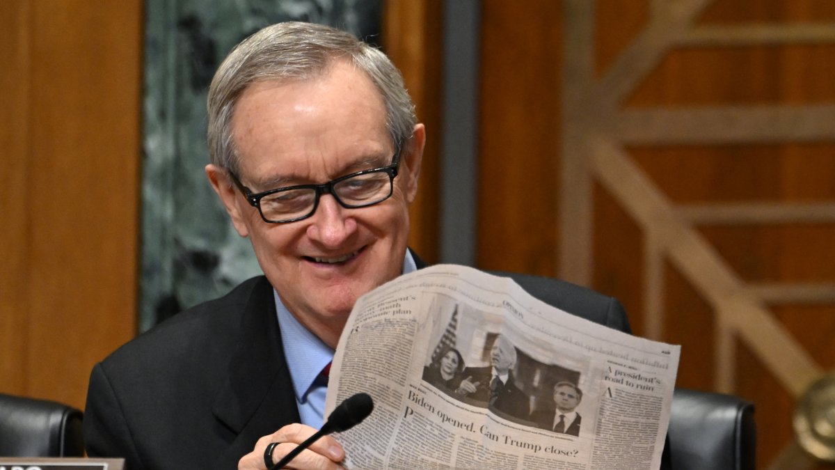 Mike Crapo en el Senado/ Andrew Caballero- Reynolds