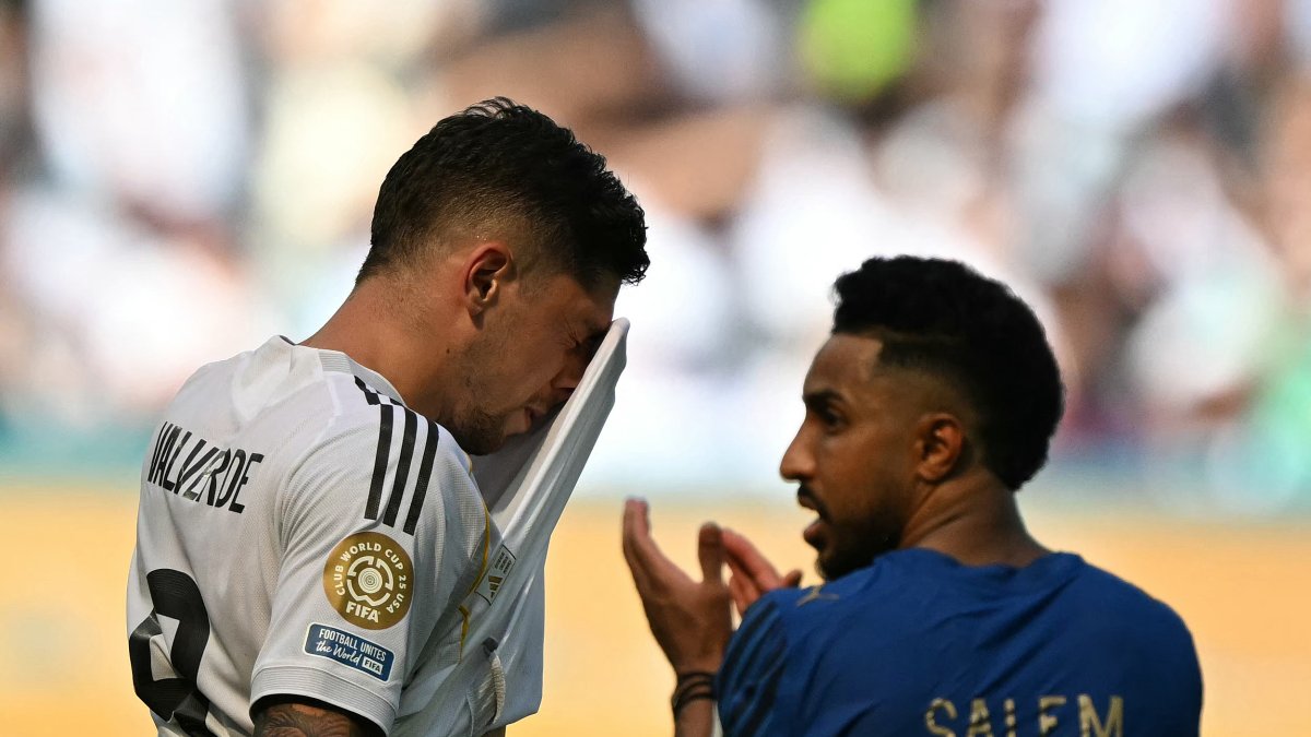 Fede Valverde se lamenta tras fallar un penal a los noventa minutos