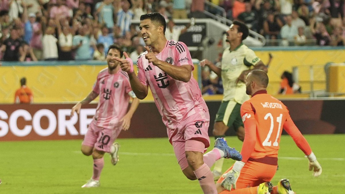 Luis Suarez celebrates his goal against Palmeiras in the Club World Cup