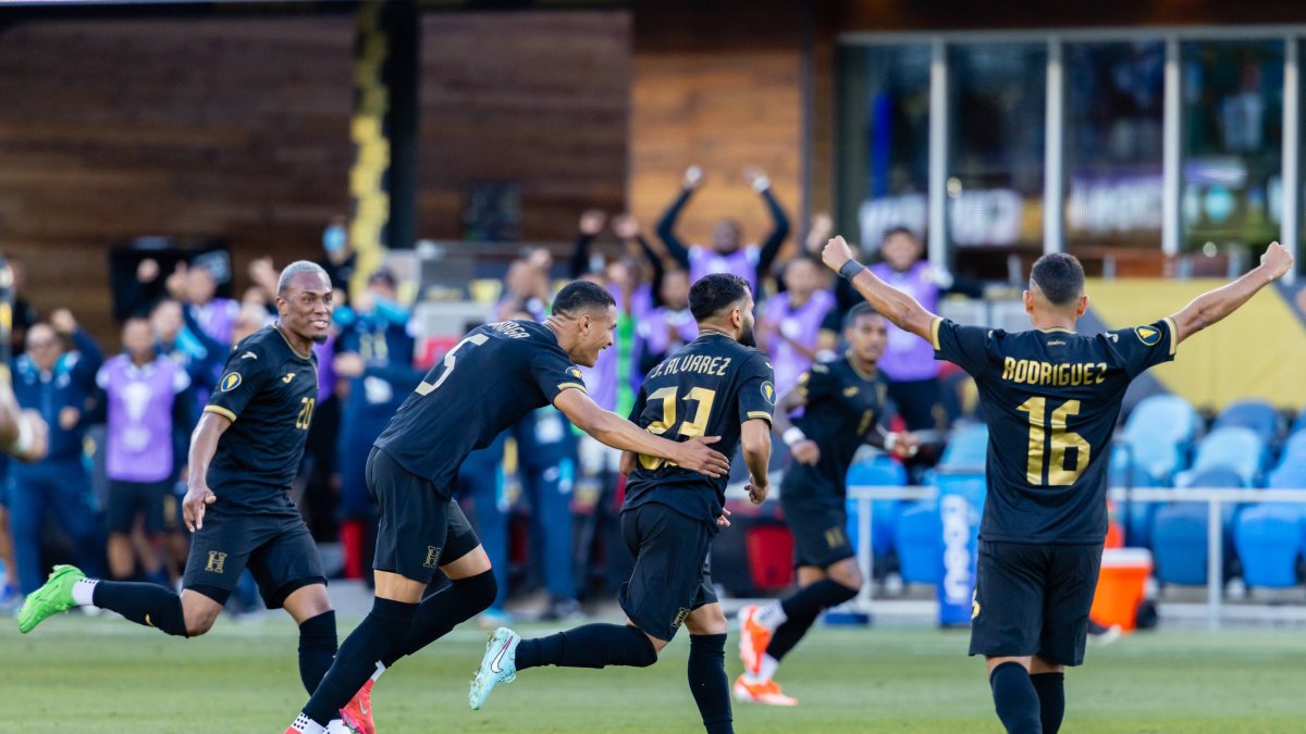 Honduras celebrates one of the goals it scored against Curaçao