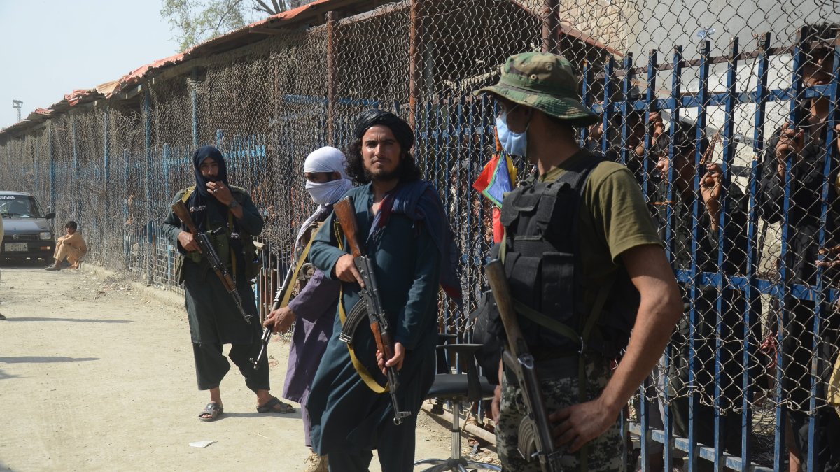 Un grupo armado de talibanes