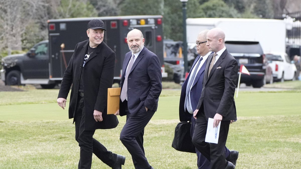 Elon Musk, Howard Lutnick, Steven Cheung y Stephen Miller