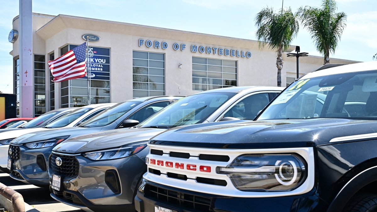 Ford dealer