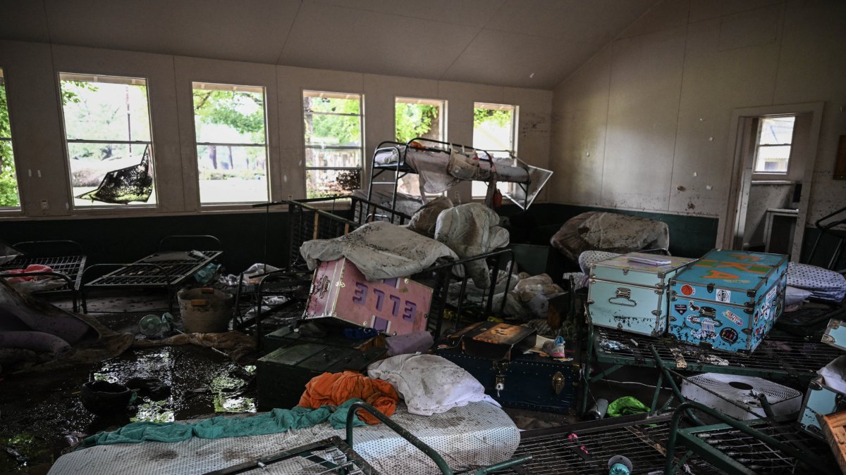 Edificio del Camp Mystic dañado por las inundaciones