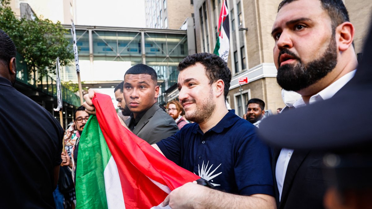 Mahmoud Khalil/ Kena Betancur