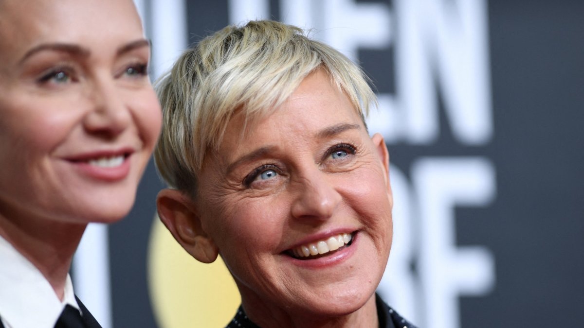 Ellen DeGeneres al lado de su espoca, la exactriz Portia de Rossi