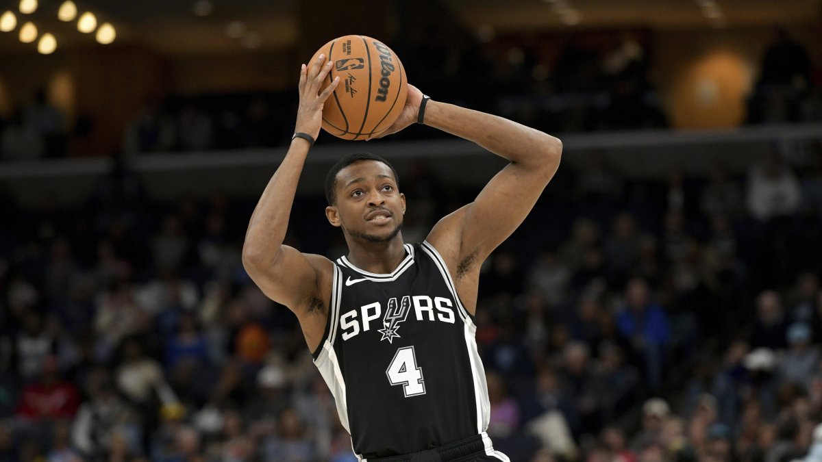 De'Aaron Fox (San Antonio Spurs), durante un partido de la NBA