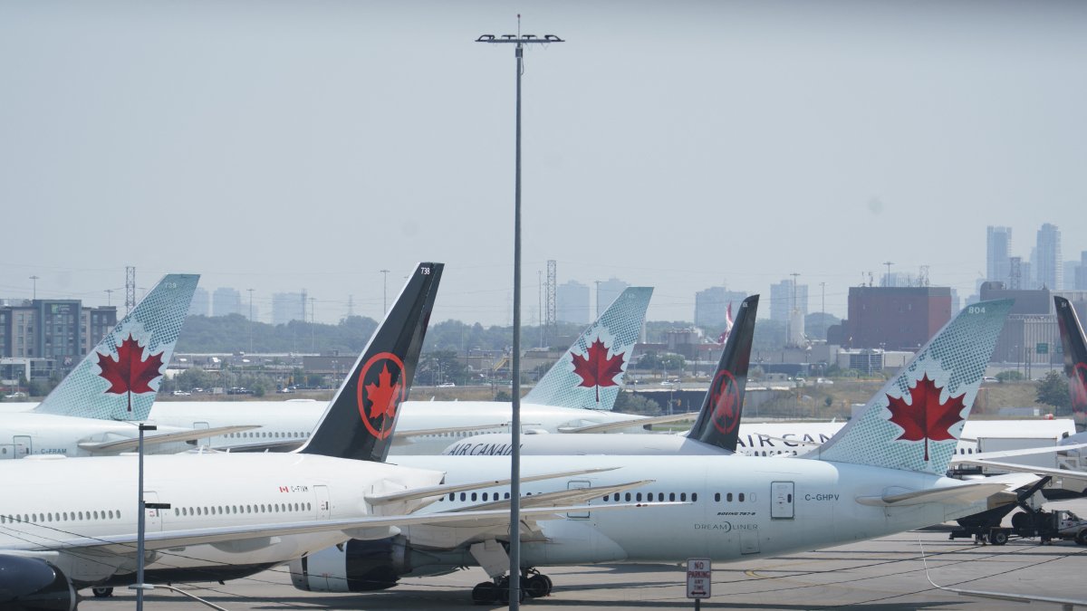 Several Air Canada planes at Toronto airport