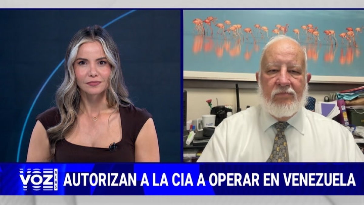Karina Yapor y Octavio Pérez en Voz News.
