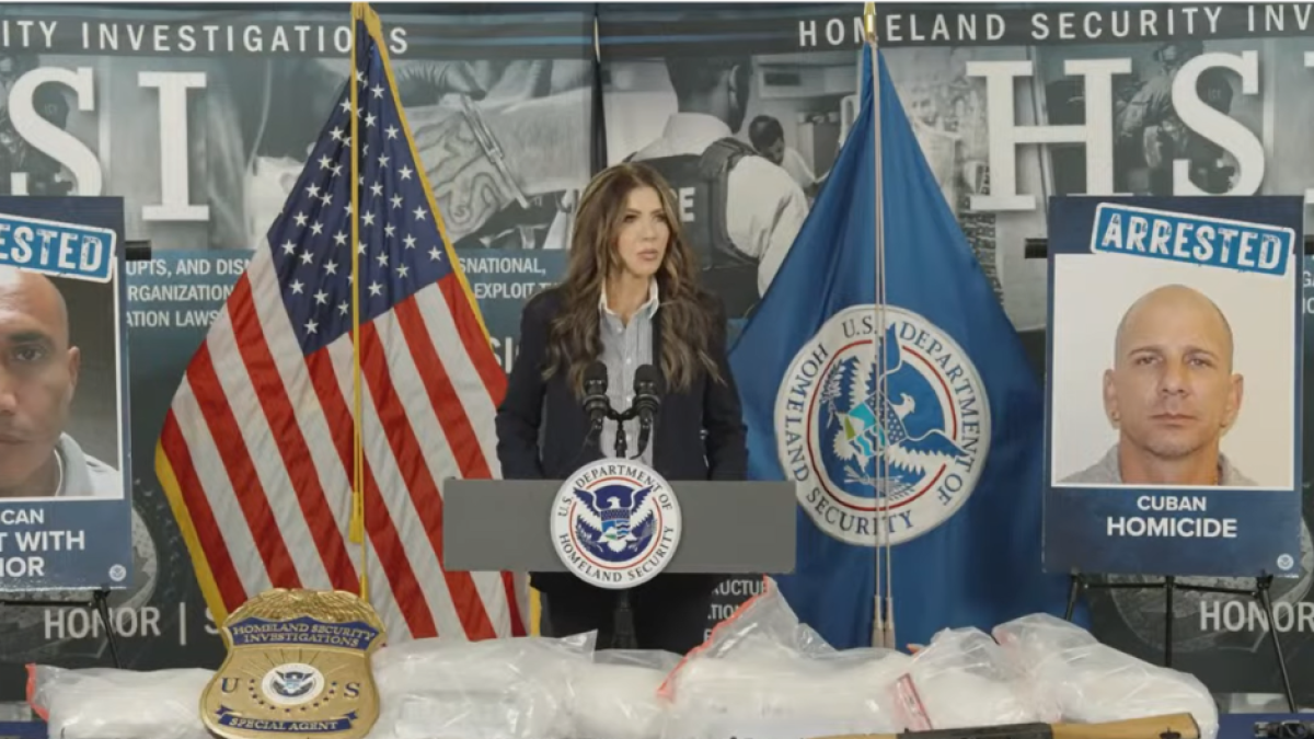 Noem anuncia la detención de 480.000 extranjeros ilegales