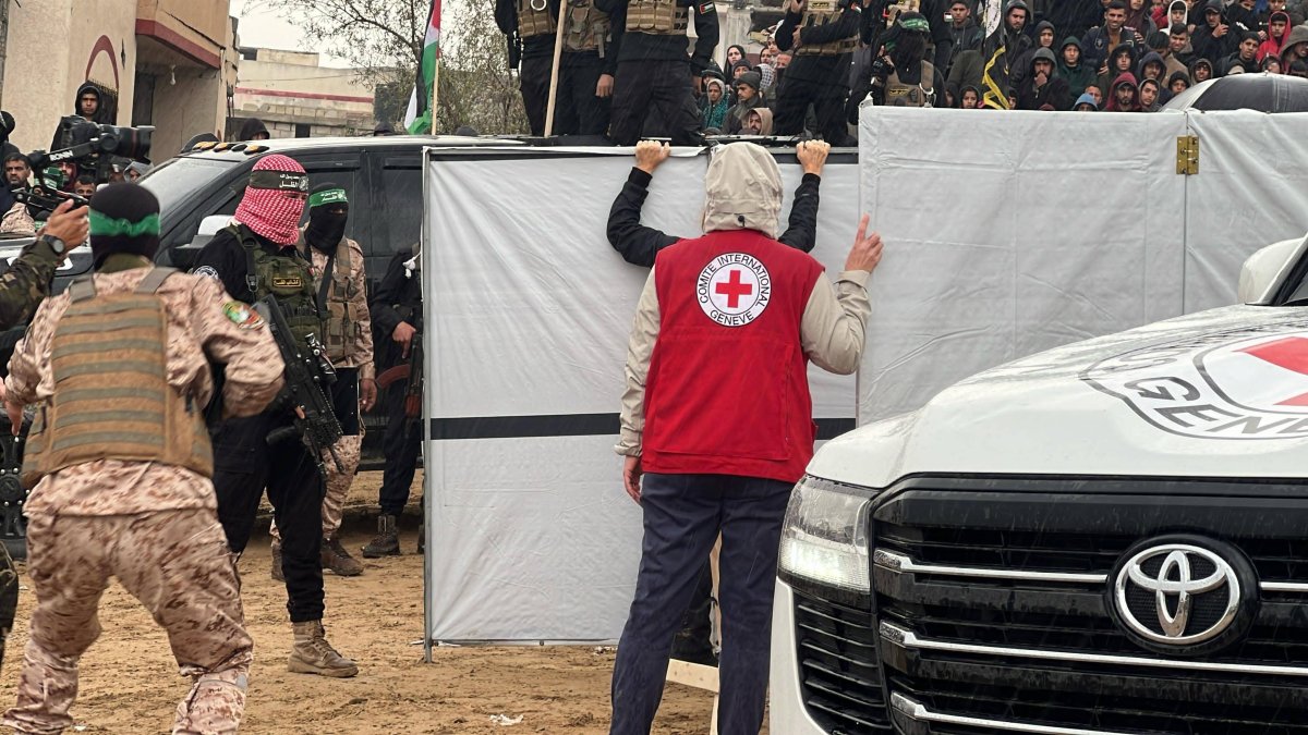 Hamás entrega los cuerpos de cuatro cautivos israelíes