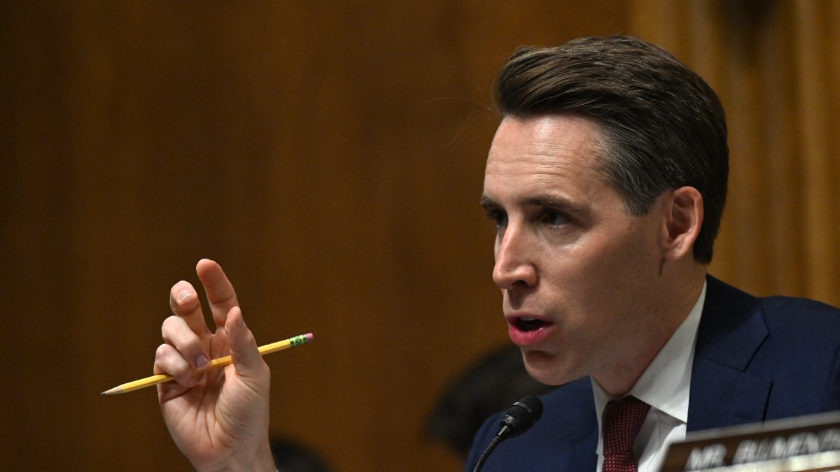 Hawley in the Senate/ Andrew Caballero- Reynolds