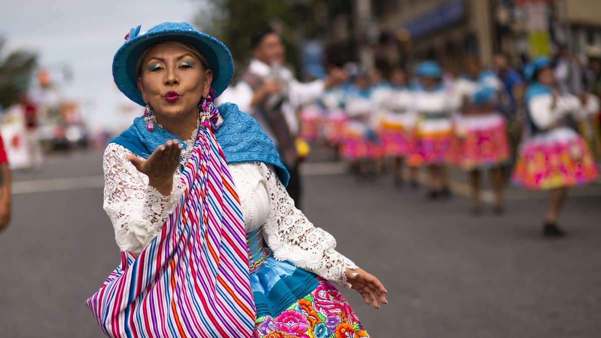 Desfile hispánico en EEUU (Imagen de archivo)
