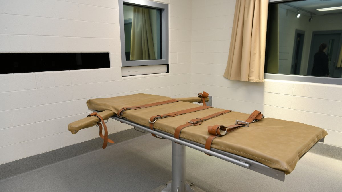 A lethal injection table in the execution chamber—File photo