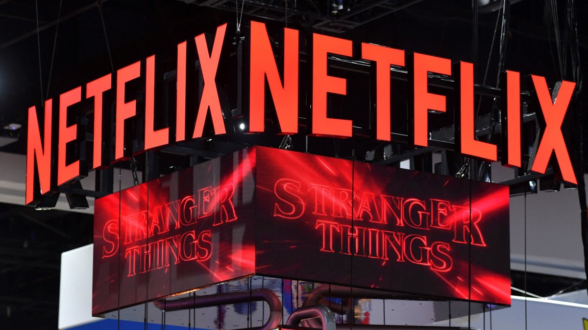 El stand de Netflix anuncia la cuarta temporada de