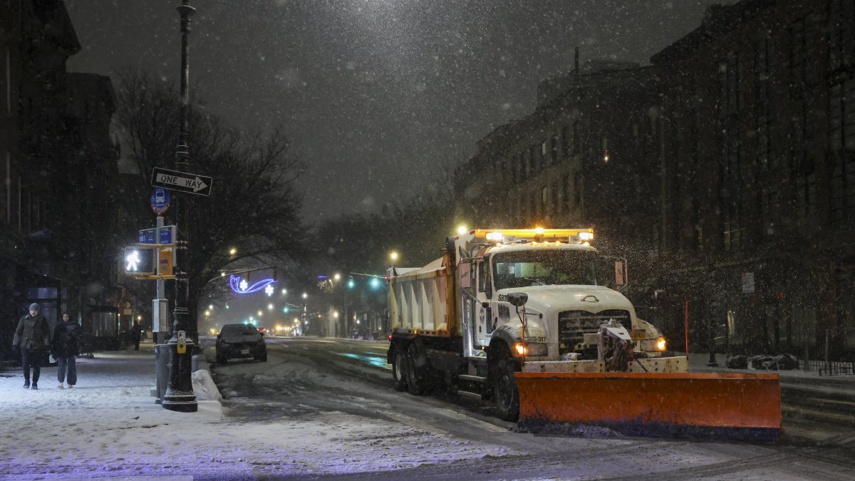 Snowplowing after Christmas in NY