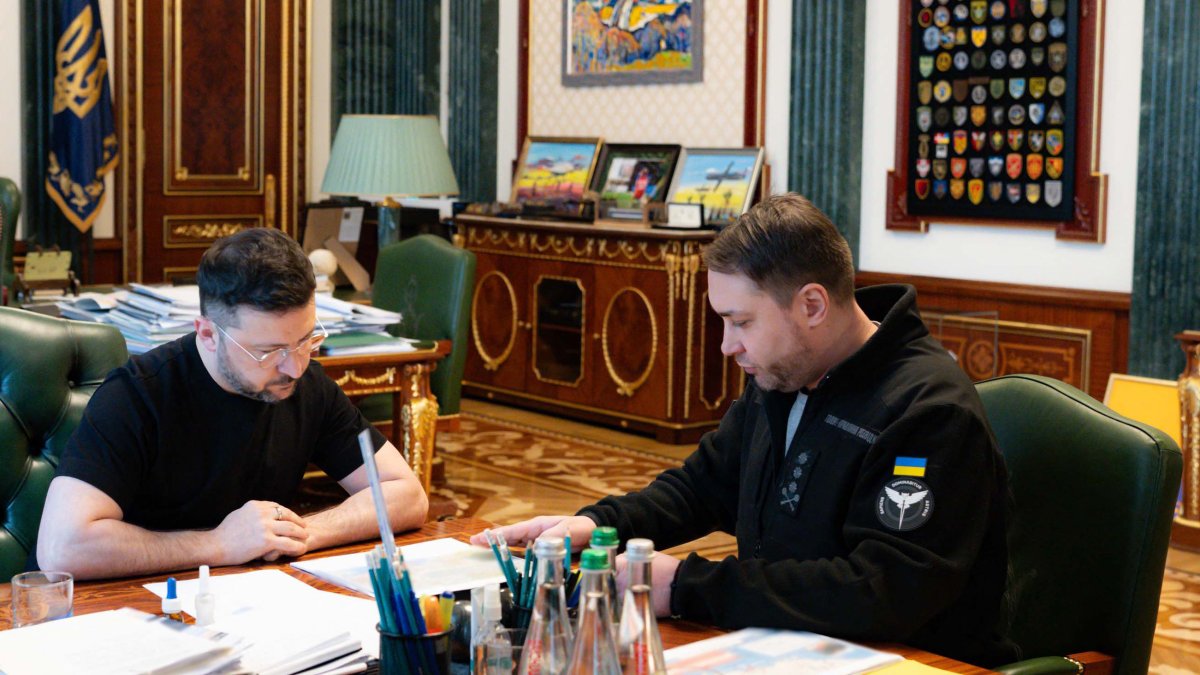 Volodymyr Zelenski with Kyrylo Budanov.