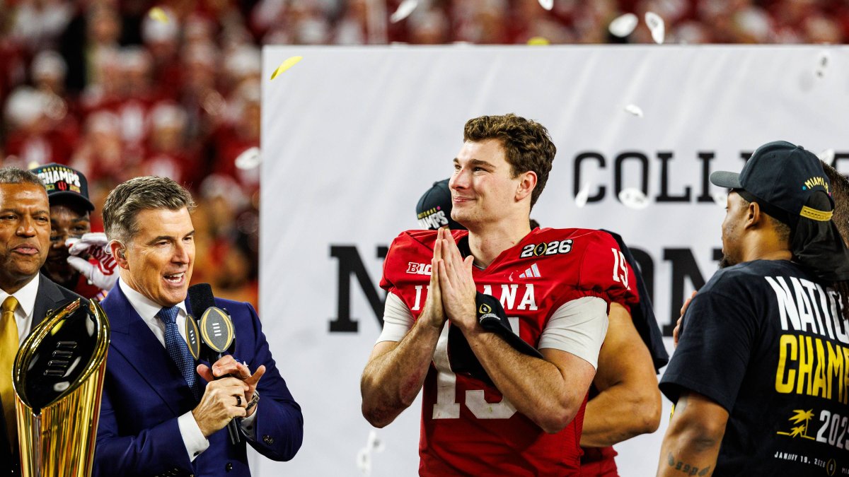Indiana quarterback Fernando Mendoza.