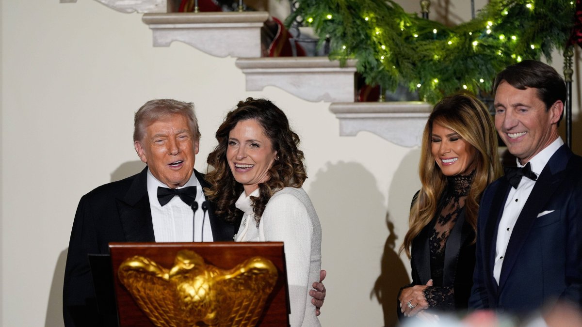 Julia Letlow junto a Donald Trump/ Alex Brandon