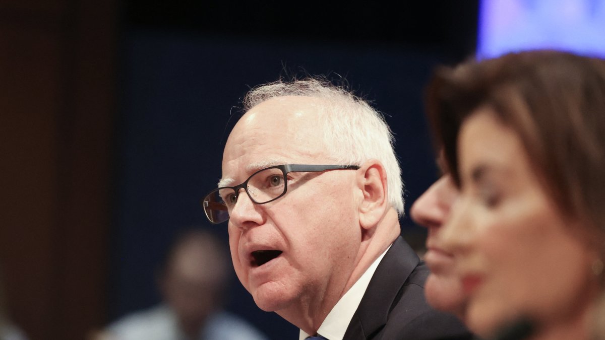 Tim Walz en el Senado/ Alex Wroblewski