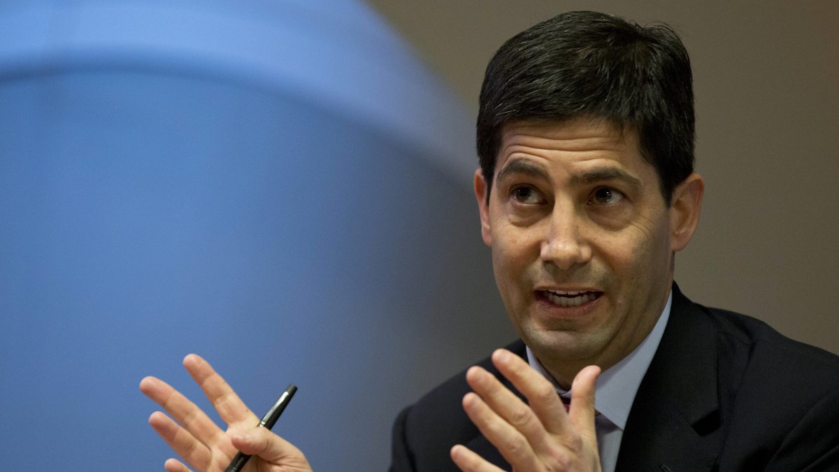 El ex funcionario de la Reserva Federal de EE.UU. Kevin Warsh