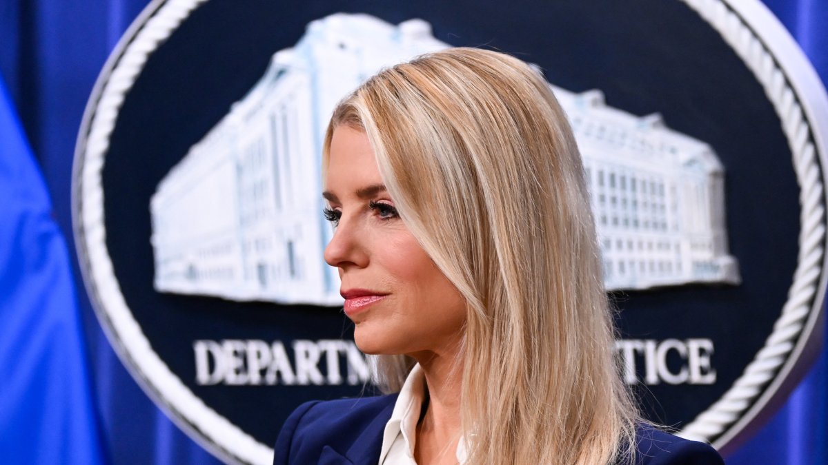 Pam Bondi in Washington, D.C./ Alex Wroblewski.