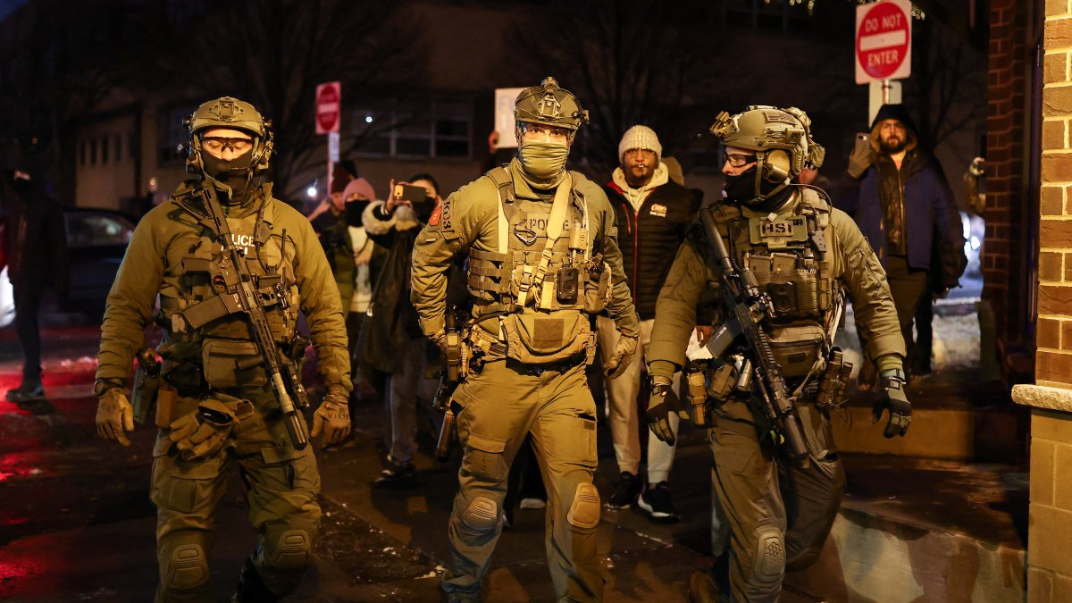 Agentes de ICE durante un operativo/ Charly Triballeau