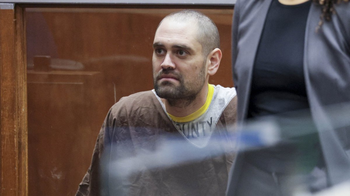 Nick Reiner comparece ante un jurado por la muerte de sus padres