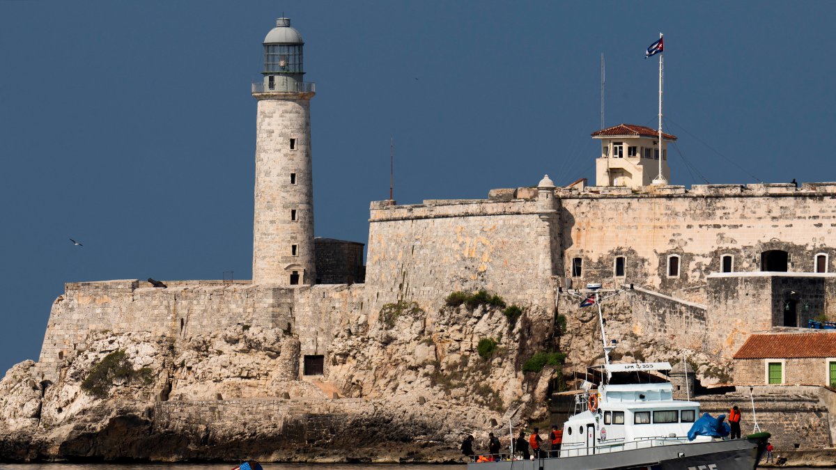 Lancha de tropas guardacostas en La Habana (Archivo)