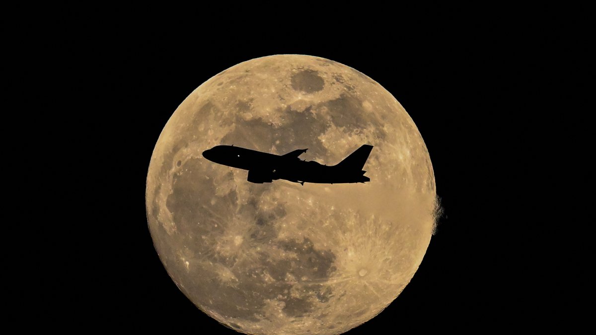 Un Airbus A319-112 de la aerolínea alemana Lufthansa-Imagen de Archivo