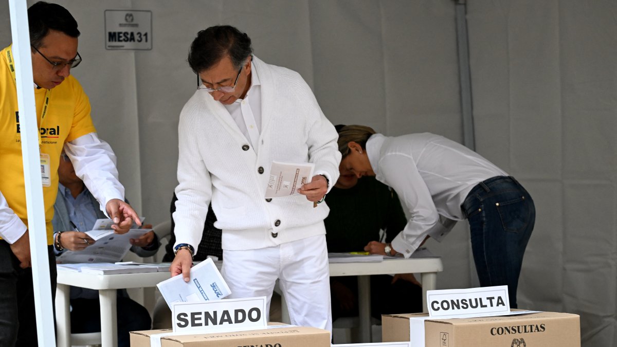 El presidente de Colombia, Gustavo Petro, durante las elecciones legislativas