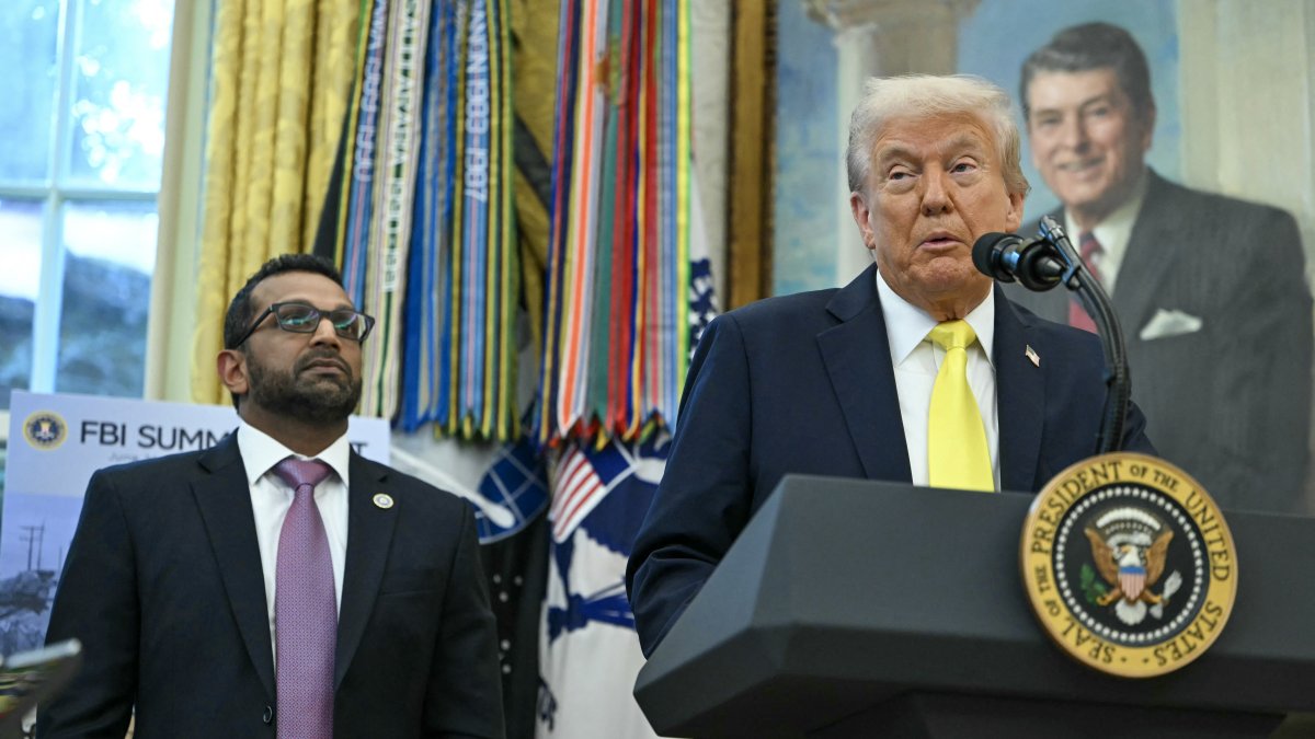 Kash Patel y Donald Trump en el Despacho Oval de la Casa Blanca. Archivo