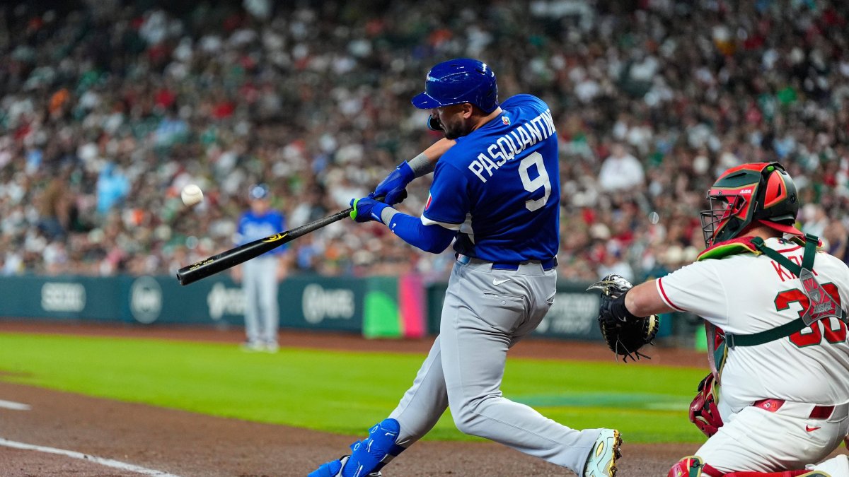 Vinnie Pasquantino of Italy bats against Mexico in the 2026 World Baseball Classic