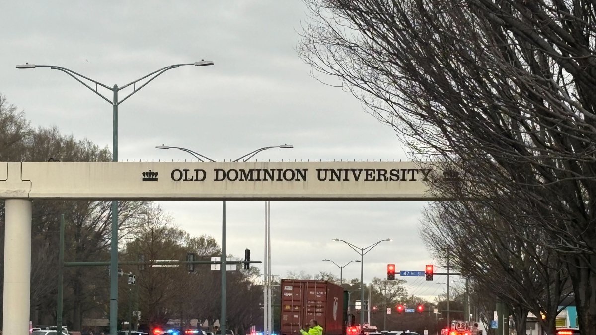 La policía acordona el campus de la Old Dominion University tras el tiroteo del 12 de marzo de 2026