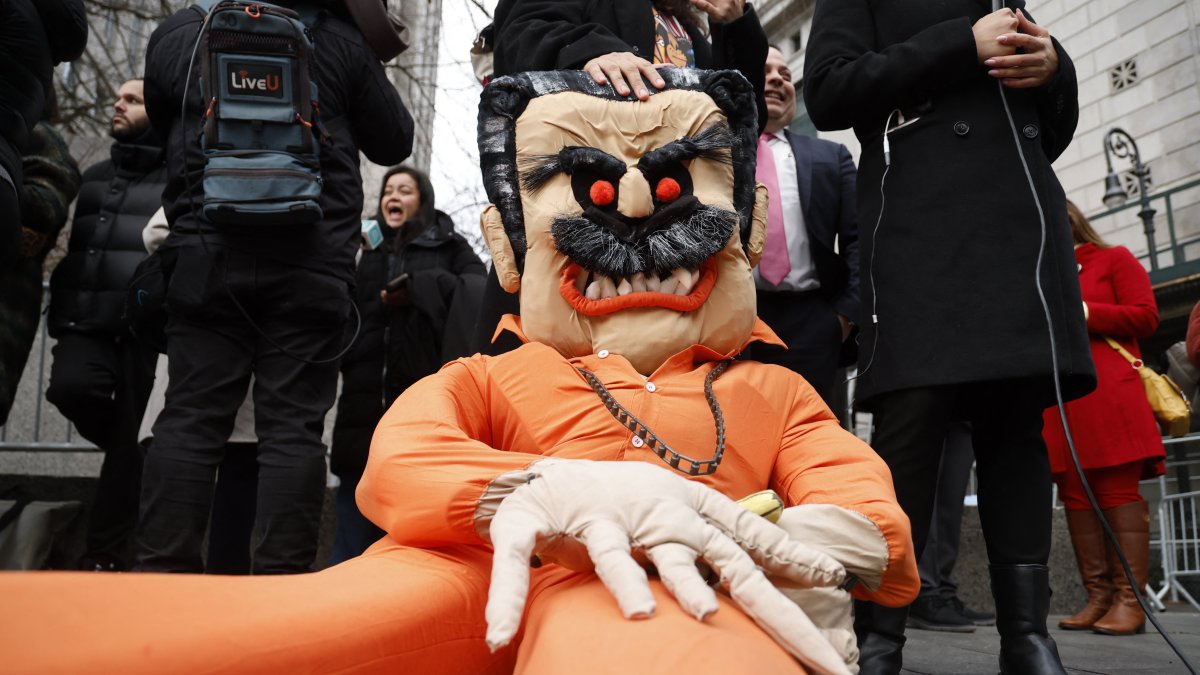 A dummy of Nicolas Maduro displayed in front of the building where his second federal court appearance took place in New York City, March 26, 2026.