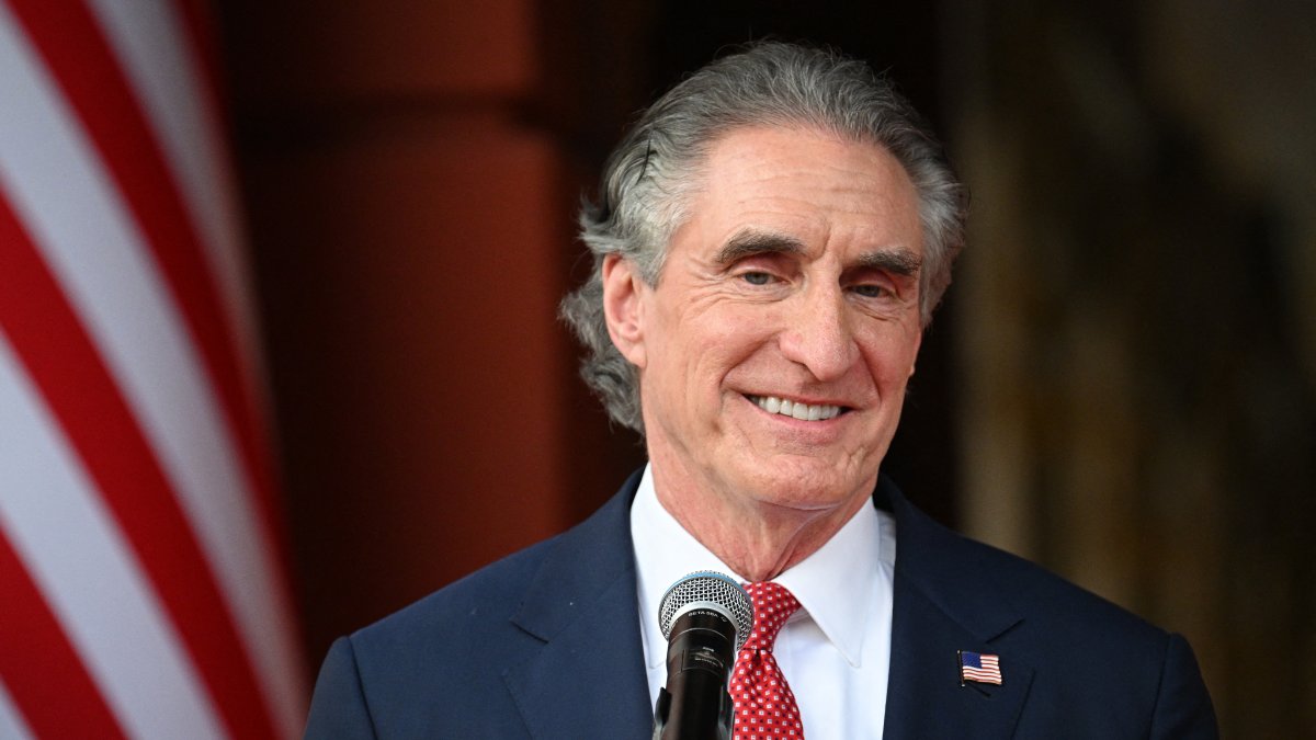 Doug Burgum, secretary of the Interior, in Venezuela/ Federico Parra.